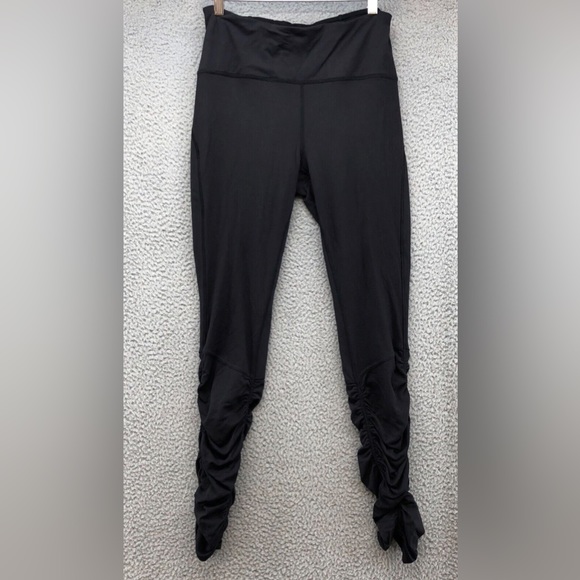 NWOT Lululemon Ready To Rulu Tight *28"
Black - Picture 5 of 9